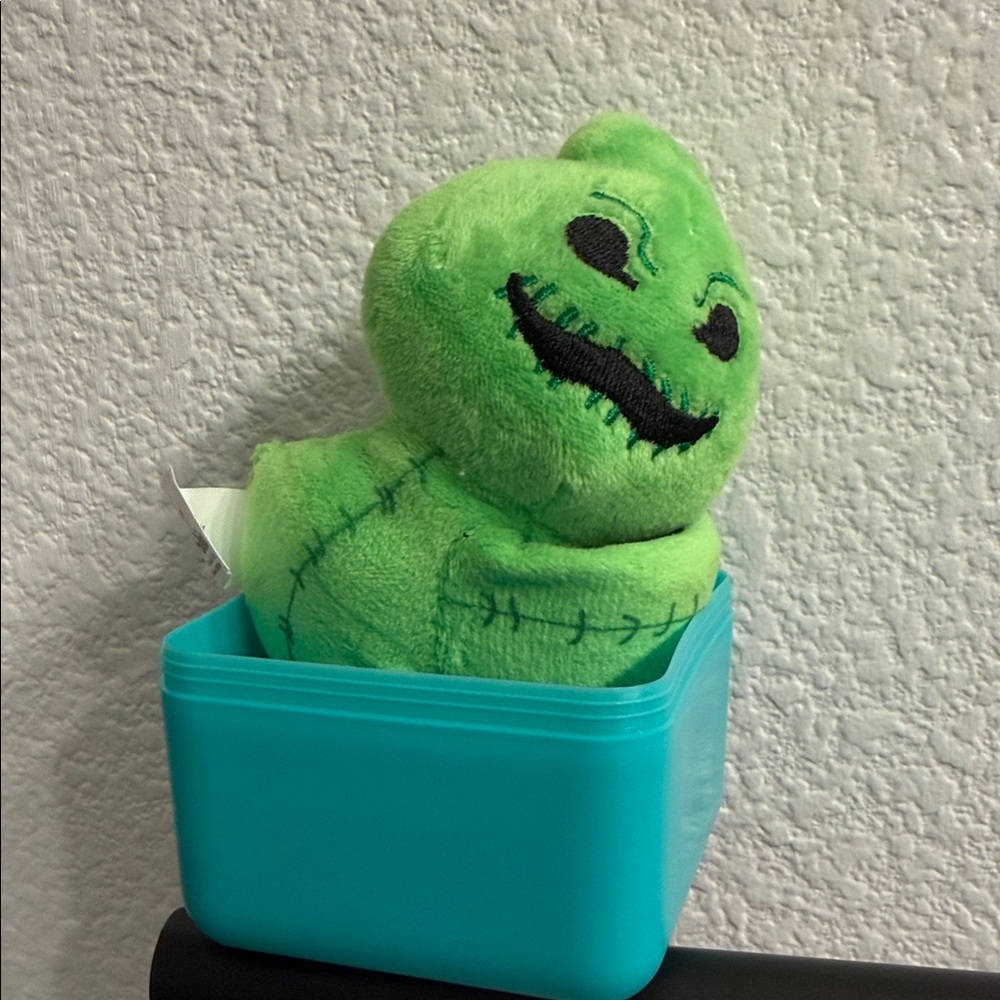 NEW Oogie Boogie Creepy Cuff (cutie cuff)